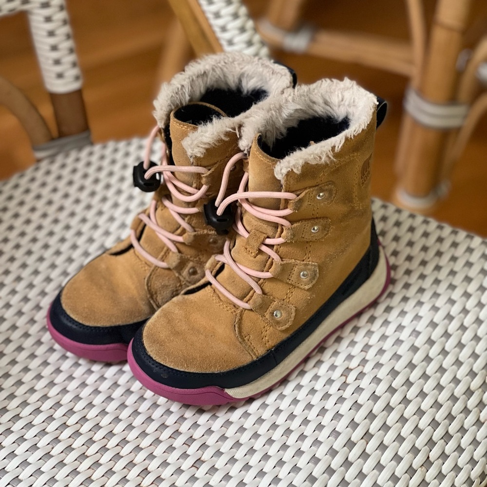 Sorel girls winter boots size 12 USA